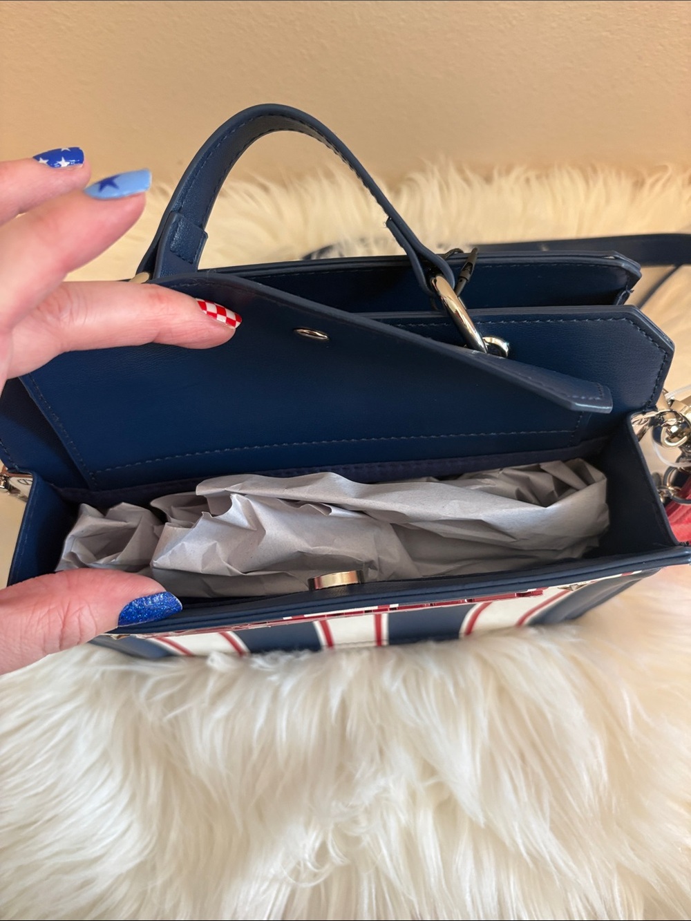 Steve Madden Red, White & Blue Top-Handle Bag Bevlynn Stripe Satchel W/ Star βοΈ - Picture 11 of 13